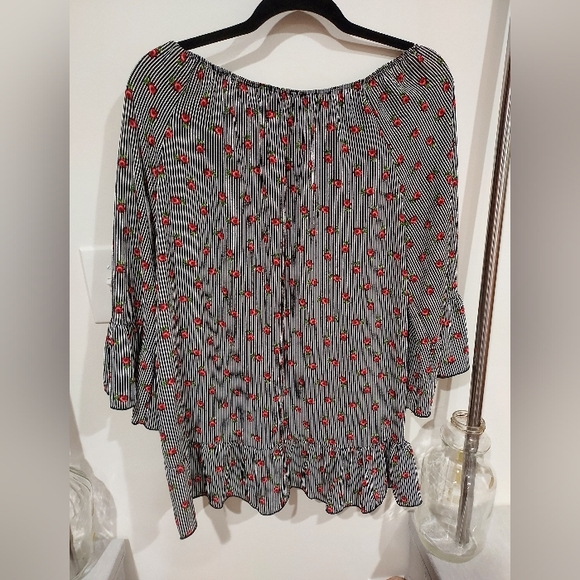 Floral Stripped Blouse (1X) - Picture 2 of 3
